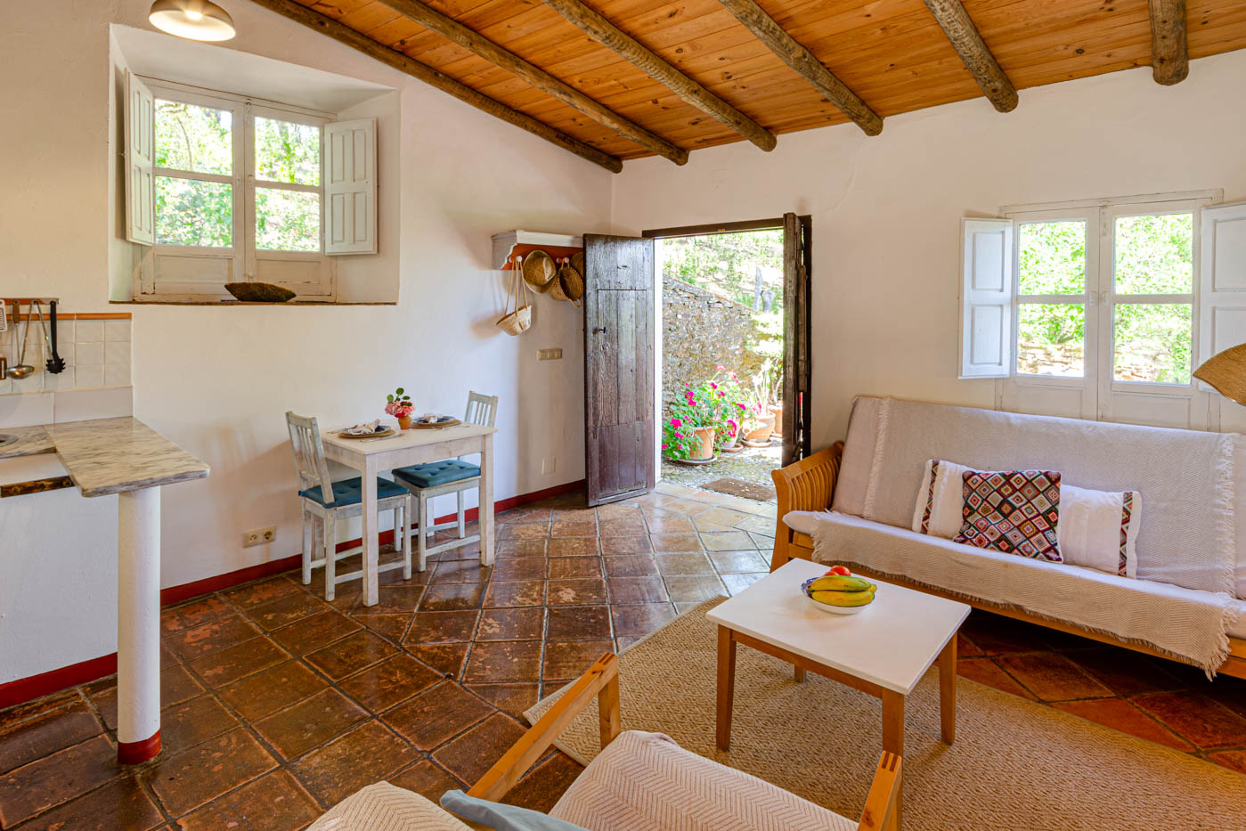 Espacio abierto de cocina / salón / comedor